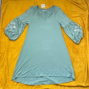 Women’s Medium Sage Green Knee Length Cupio Dress